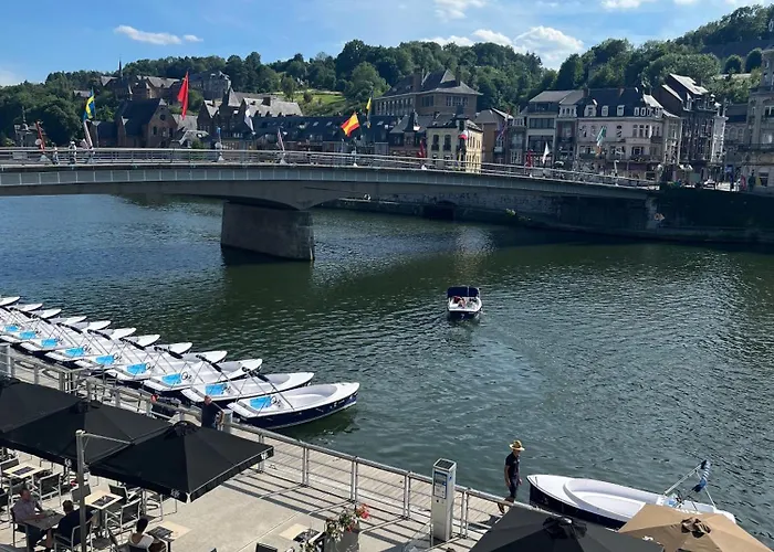 Dinant : Superbe Appartement Vue Sur La Meuse